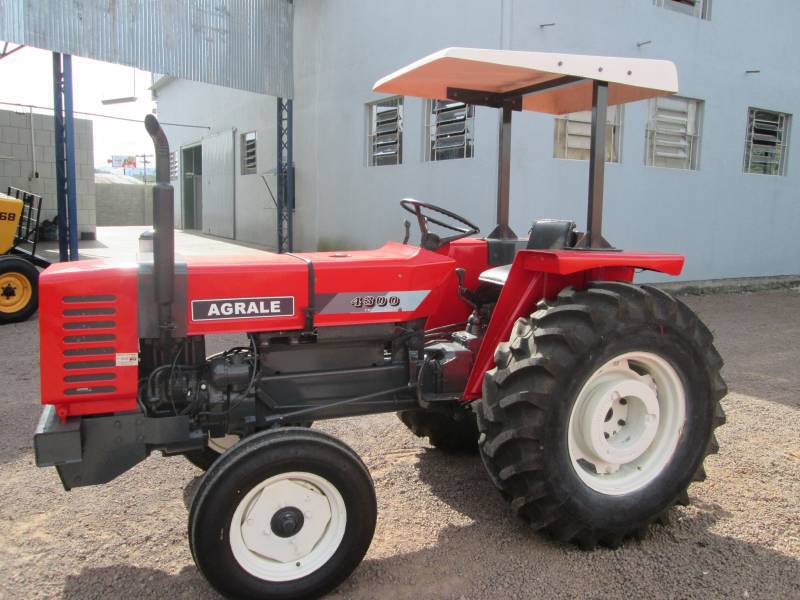 TRATOR AGRALE 4200 - ANO 1985 - "VENDIDO" 